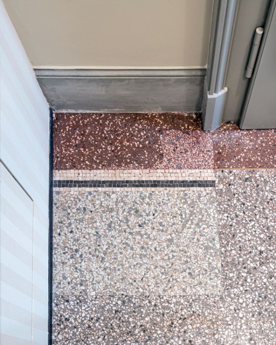 Gemusterter Terrazzoboden im Treppenhaus mit historischen Reststücken