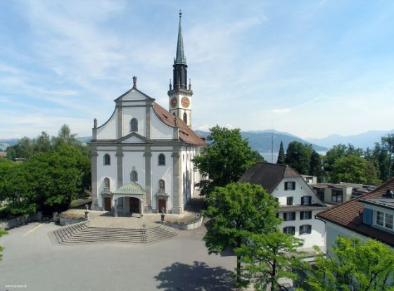 Ansicht der katholischen Pfarrkirche St. Jakob in Cham