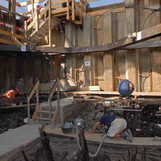 Archäologische Arbeiten im Graben