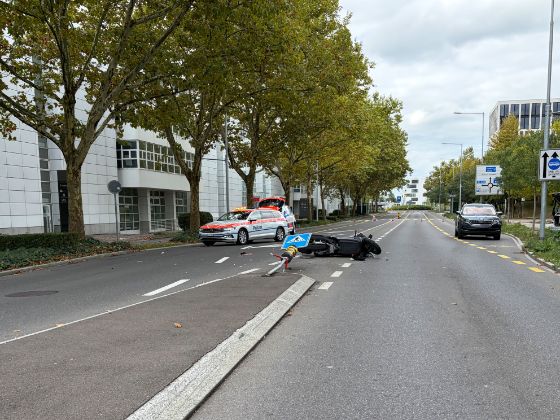 Motorradfahrer bei Selbstunfall lebensbedrohlich verletzt