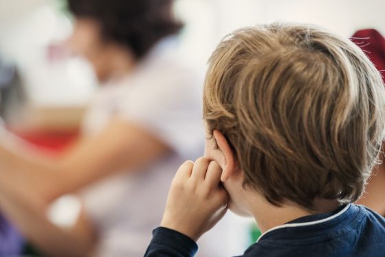 Problemverhalten - Kinder beim zuschauen