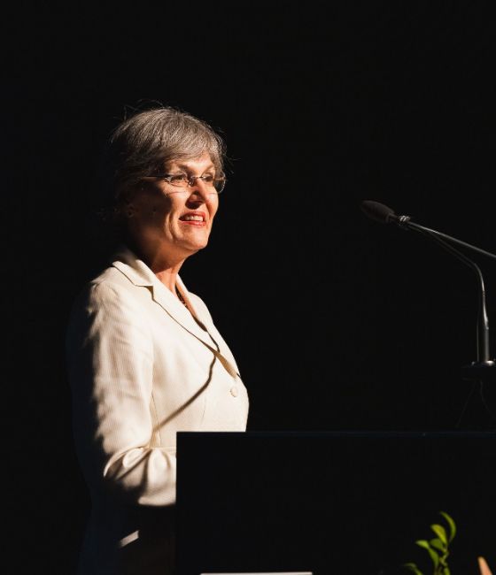 Foto 1: Ansprache Silvia Thalmann-Gut
