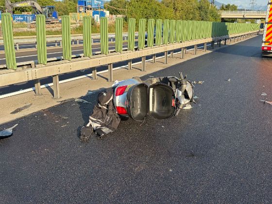 Motorradunfall auf der Autobahn A4