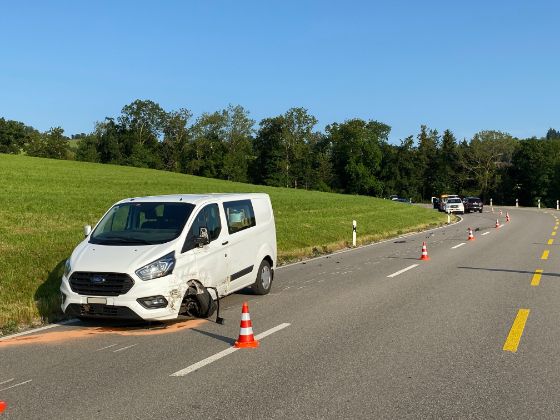 Ein Unfallverursacher und vier beschädigte Fahrzeuge