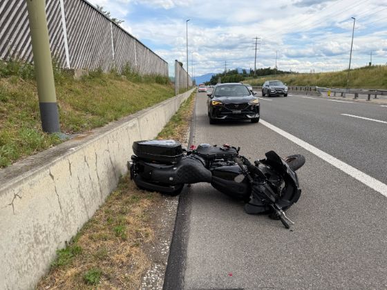 Motorradfahrer lebensbedrohlich verletzt
