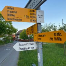 Neusignalisation der Zuger Wanderwege