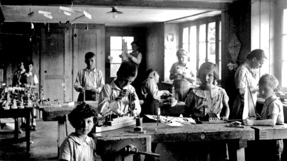 In der Schulwerkstatt (1935)