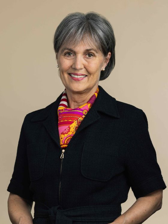 Foto 2: Porträt Silvia Thalmann-Gut, Hochformat