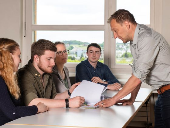 Studierende mit Lehrperson